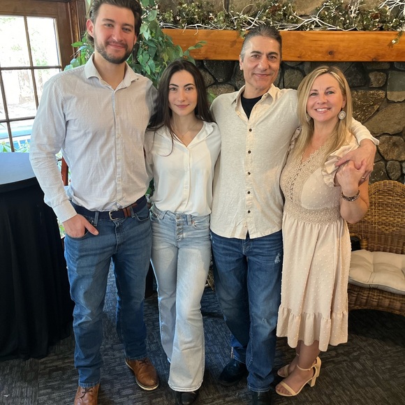 Meet your Posher, Meredith - Picture 5 of 11